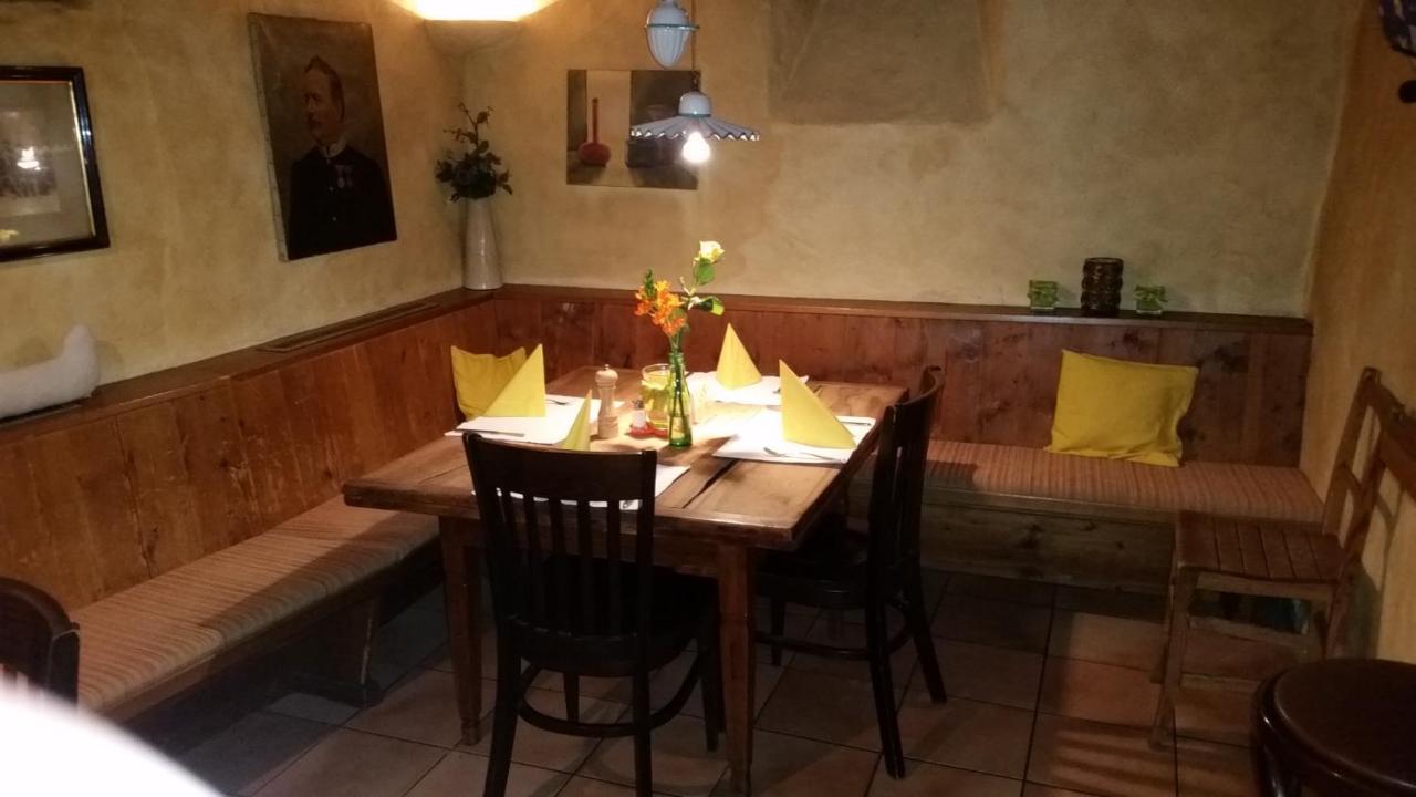 Gasthaus Kreuz Schruns Exterior foto